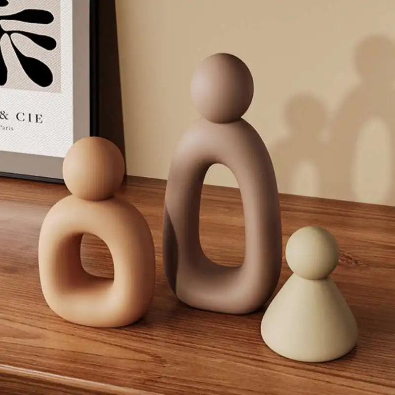 Modern Family Sculpture – Matte Resin