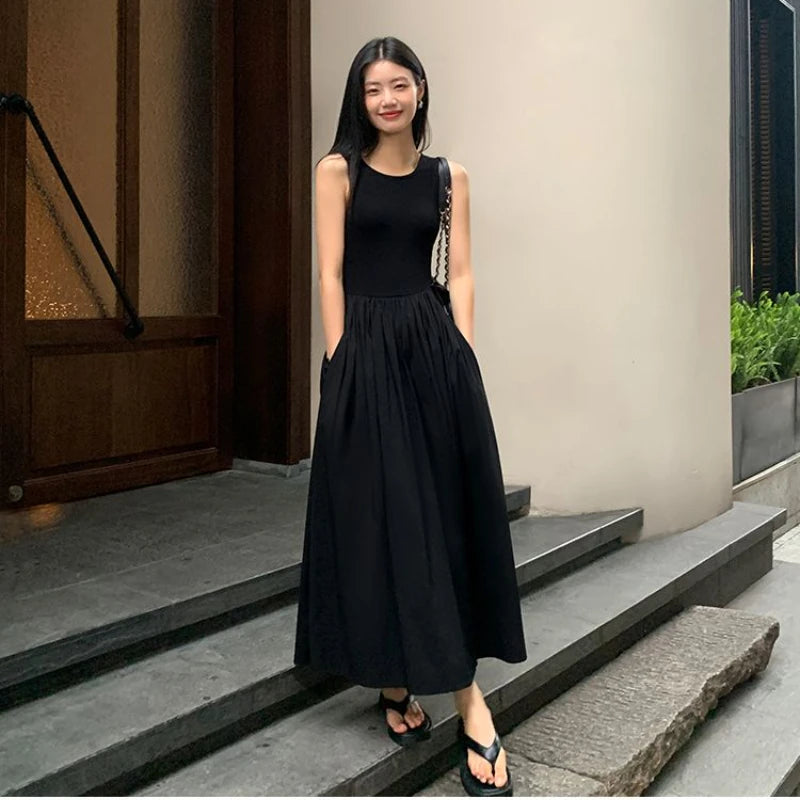 Sleeveless Black A-Line Dress with Pockets